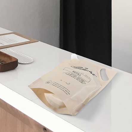 stand up pouch with spout
