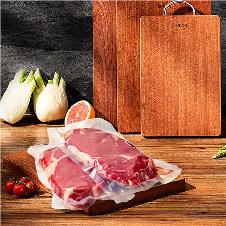 https://irrorwxhrikrok5q.ldycdn.com/cloud/lnBpnKnmRojSqpmilolpl/Custom-Compostable-Vacuum-Seal-Meat-Bag.jpg