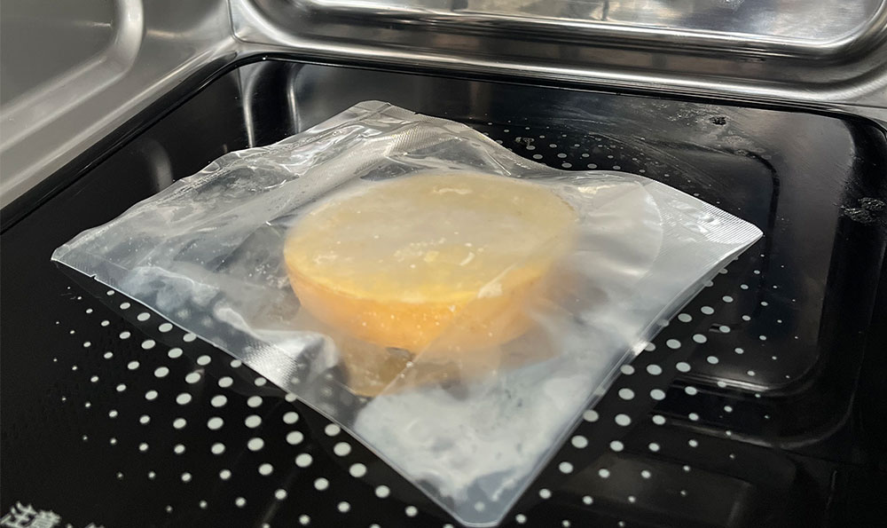 vacuum seal bag safe in microwave